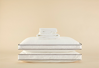 Sateen Sheet Set & Latex Pillows Bundle